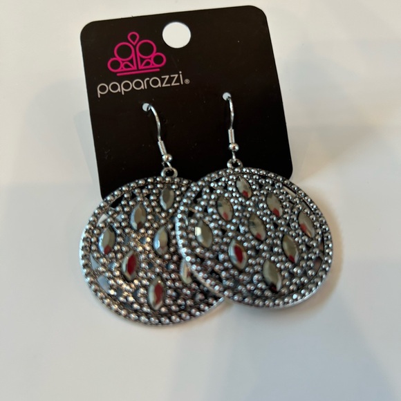 Silver and gray - Picture 3 of 3